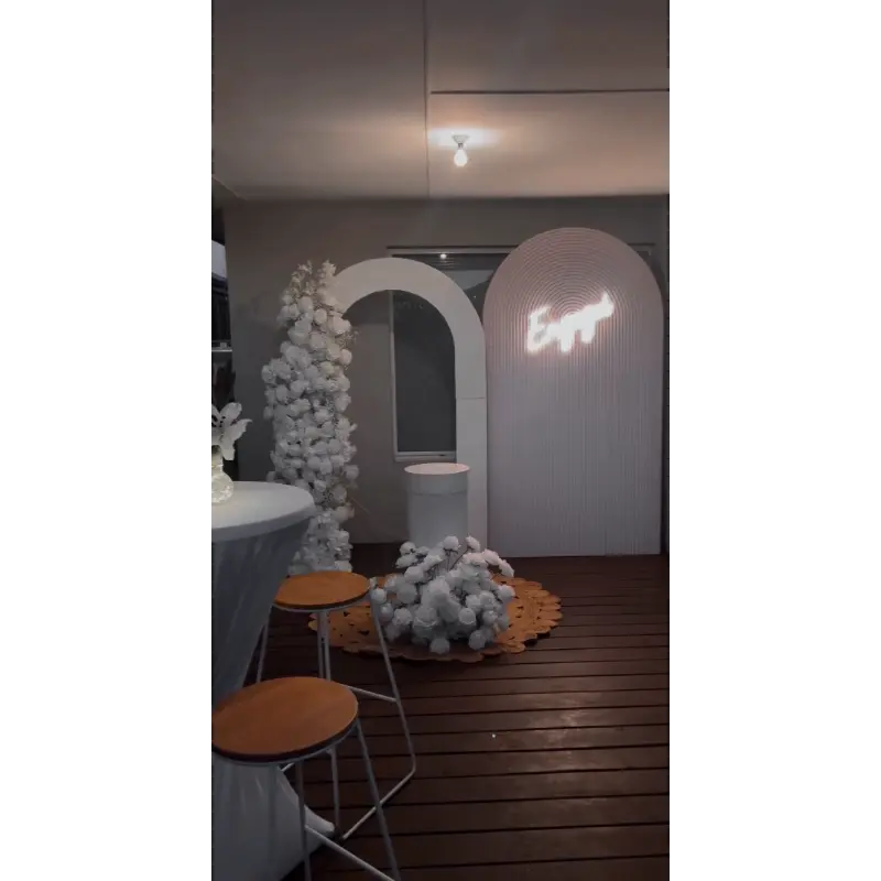 White Ripple Arch and Plain Hollow Arch Set (Delivery Item)